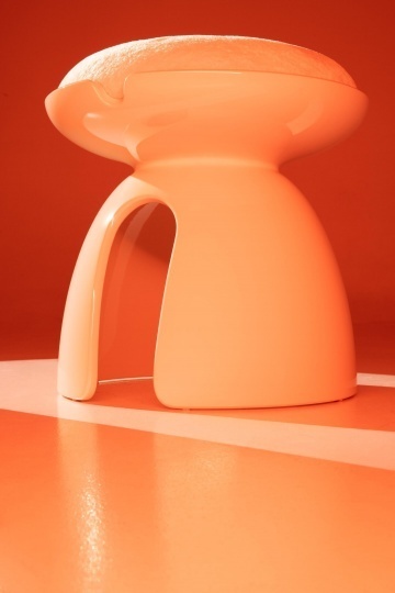 Бренд HOLLY HUNT выпустил новую коллекцию мебели