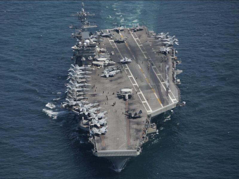 Иран объявил о выводе из строя авианосца США USS Abraham Lincoln