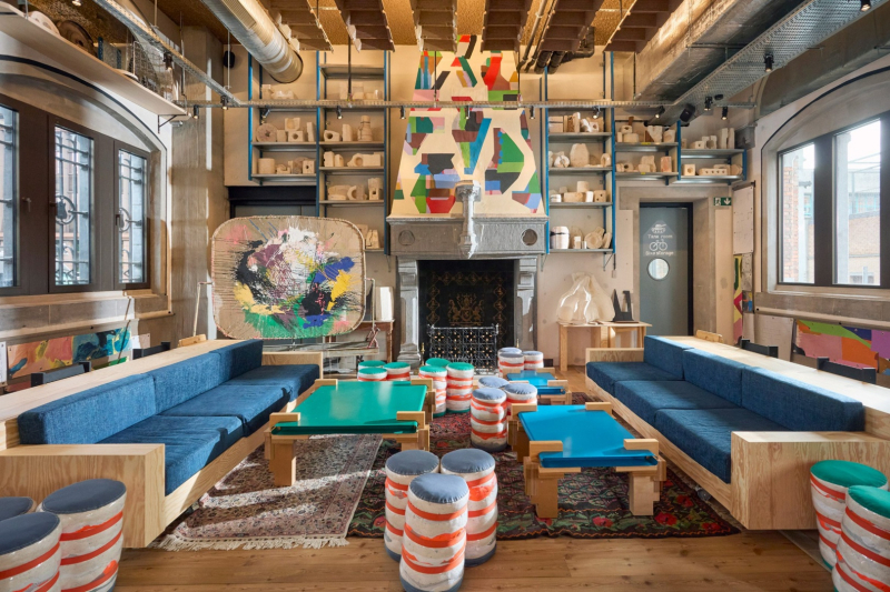 Лионель Жадо трансформировал бывшие военные казармы в Генте в отель