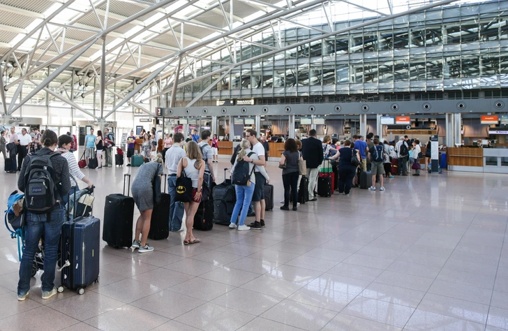 «Начнется настоящий беспредел». 12 аэропортов Испании готовятся бастовать на пасхальных каникулах