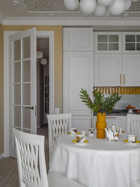 Потолок-2026: советы по выбору отделки и 8 ярких трендов (59 фото)