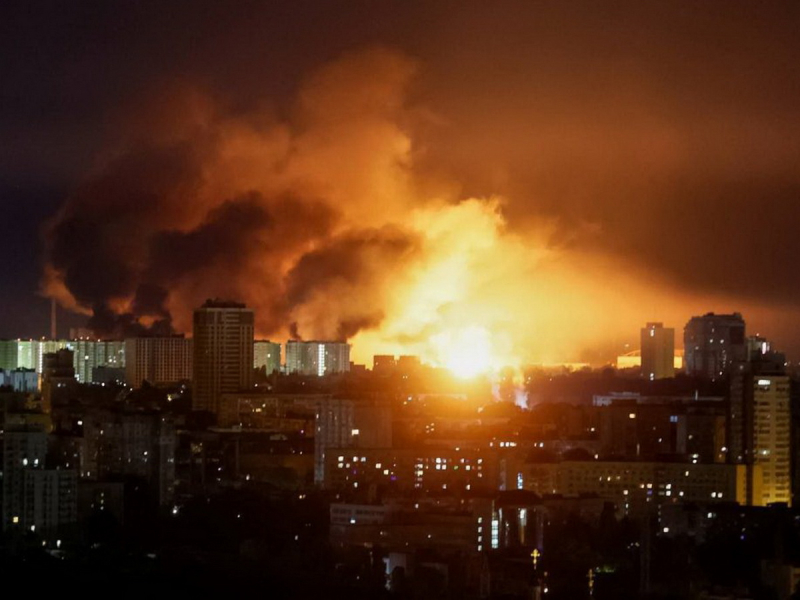 Россия наносит массированные удары по Украине: до 100 ракет и 600 БПЛА в воздухе