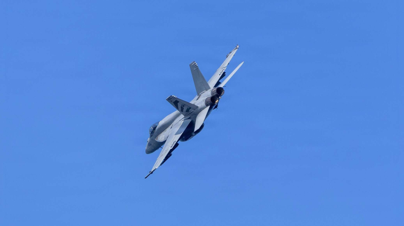 США заявили об уничтожении более 100 кораблей ВМС Ирана