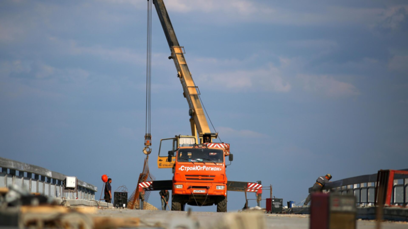 В Донбассе и Новороссии намерены расширить весь участок Азовского кольца В Донбассе и Новороссии намерены расширить весь участок Азовского кольца