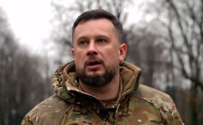 Зеленский всерьез хочет назначить главкомом ВСУ основателя полка «Азов»* — Шарий