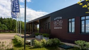 Bayside Residence: Жизнь на берегу Можайского водохранилища в окружении хвойного леса